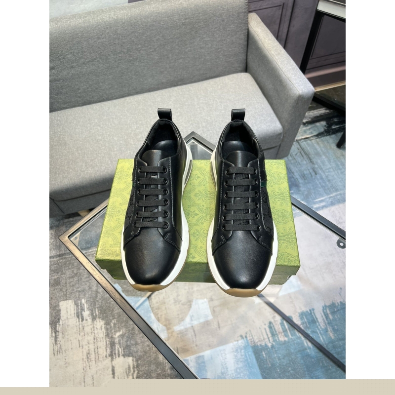 G*u*i casual shoes
